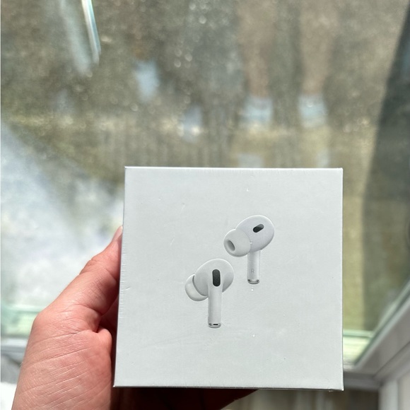 Apple AirPods Pro Gen 2 with anc